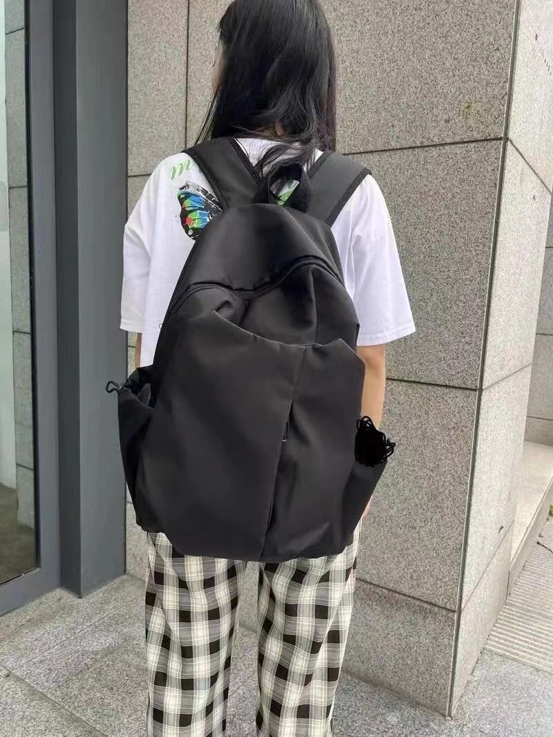 🎒潮流ins双肩书包，你的当季新宠💖