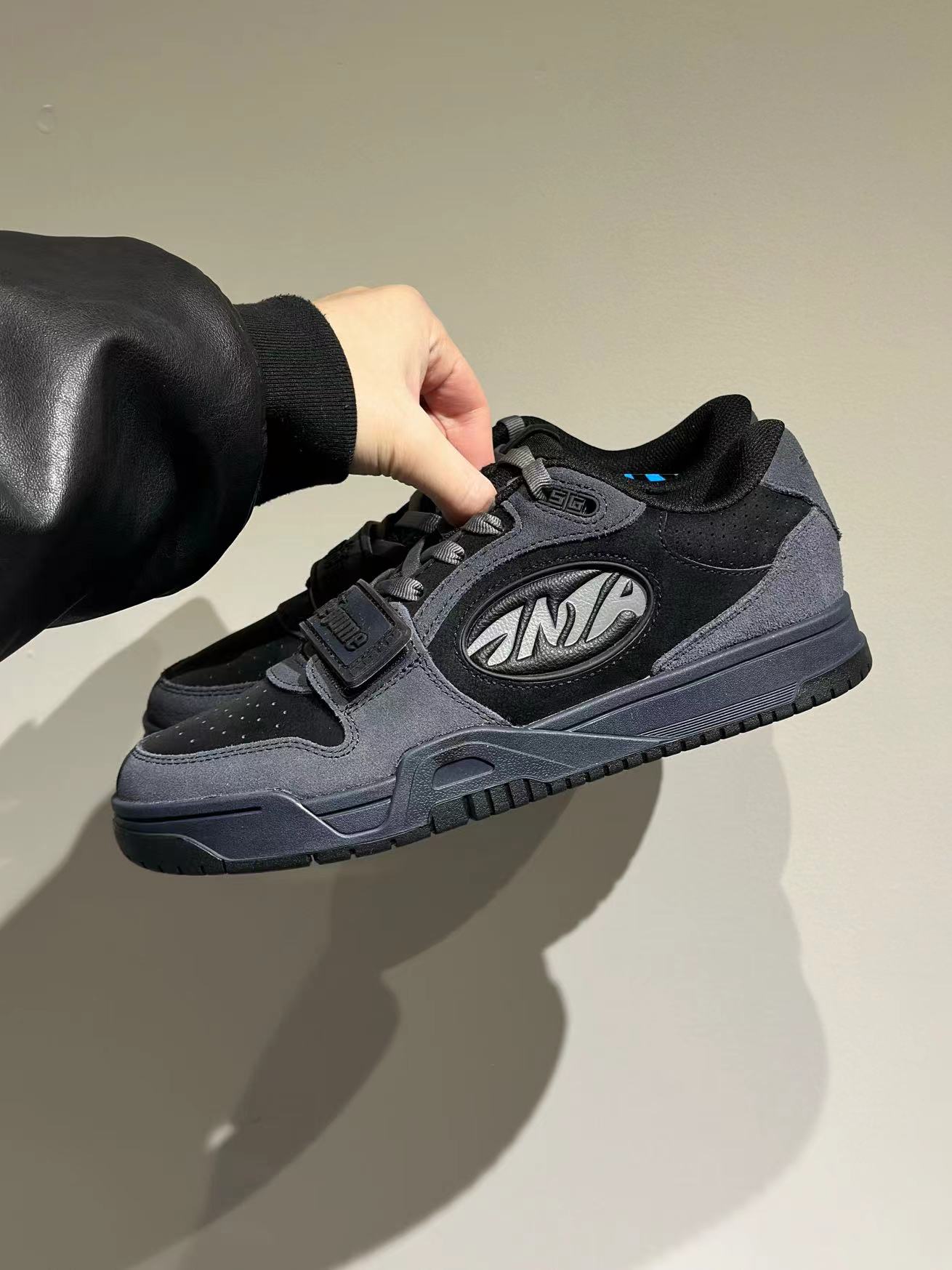 安踏设计师又又开窍了嘛？！这么帅