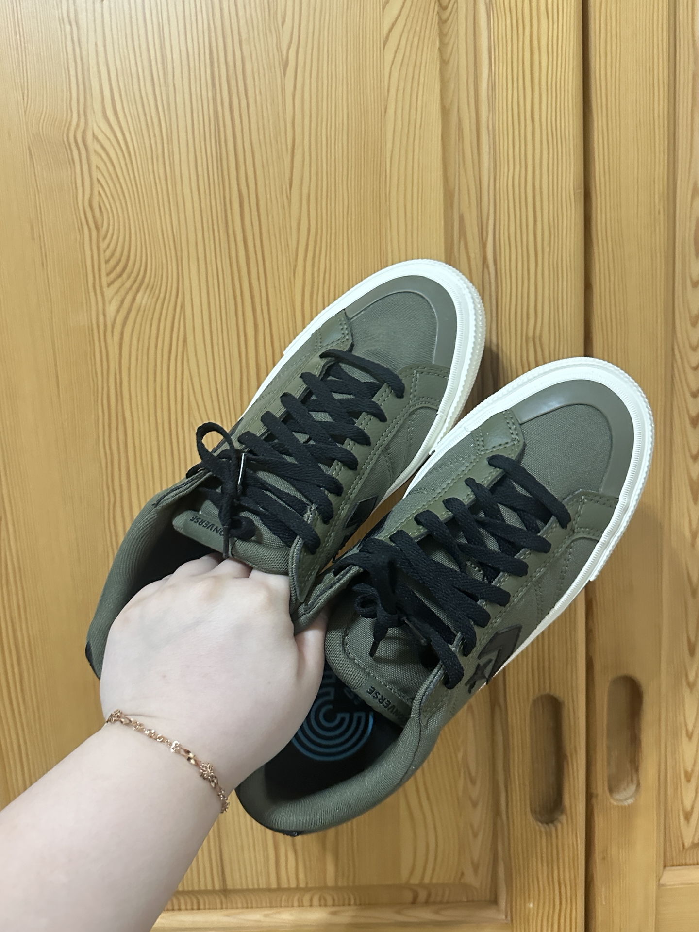 converse的200元左右平价百搭板鞋！！！