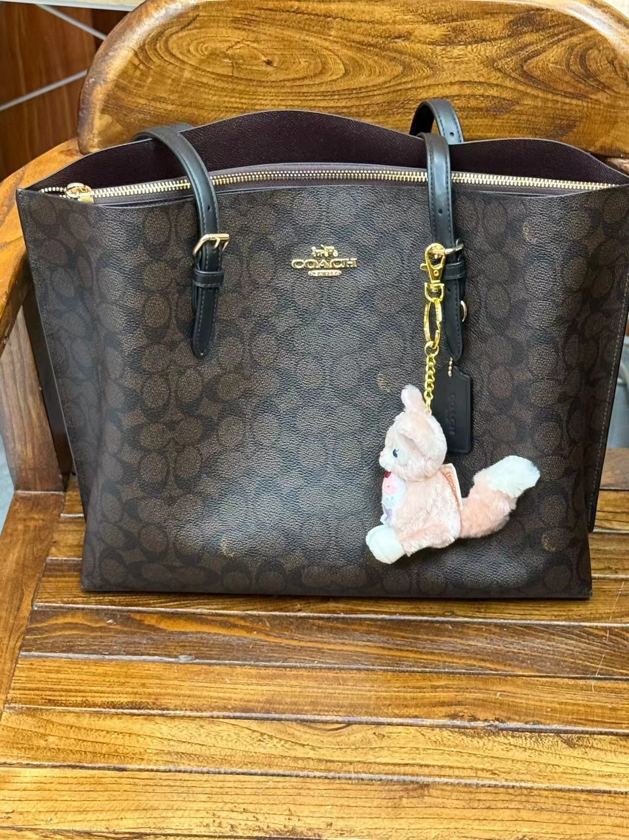 通勤时髦百搭蔻驰大托特包，我的爱包