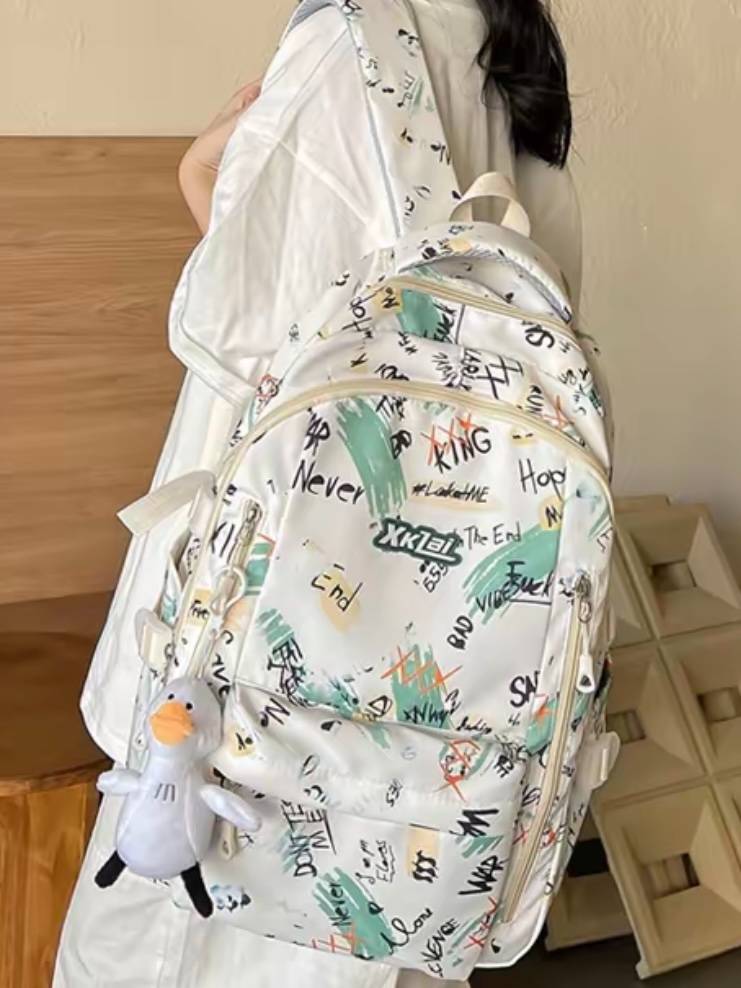 挖到一只不撞包的涂鸦书包，一眼爱上！