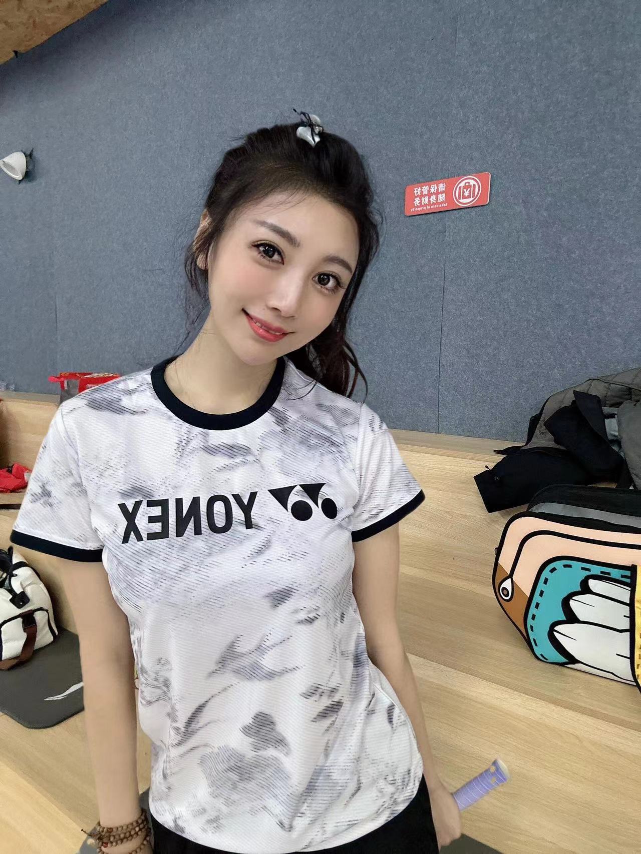 情侣款羽毛球训练服，材料优质透气吸汗，很舒服。