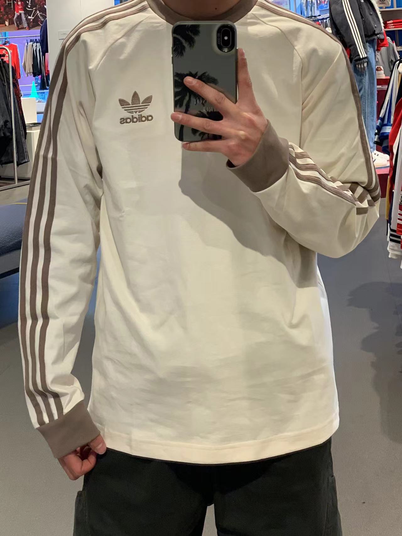 舒服的休闲卫衣出来啦😘好抢手