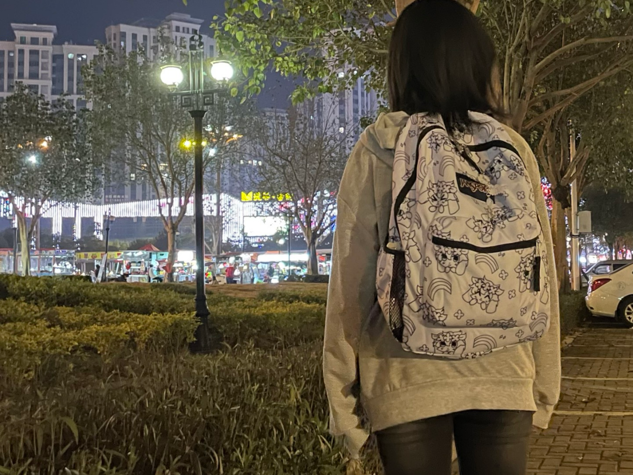 这个书包怎么这么可爱❥(ゝω・✿ฺ)
