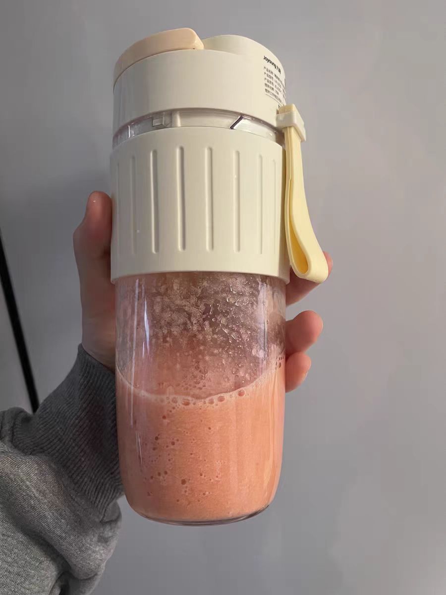 静音小钢炮！便携榨汁机，绵密口感随榨随享
