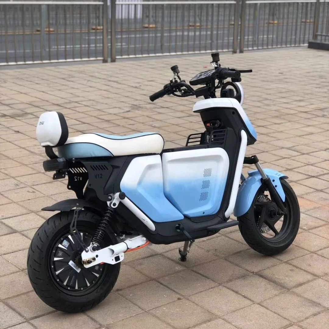 上班党就买小牛v12