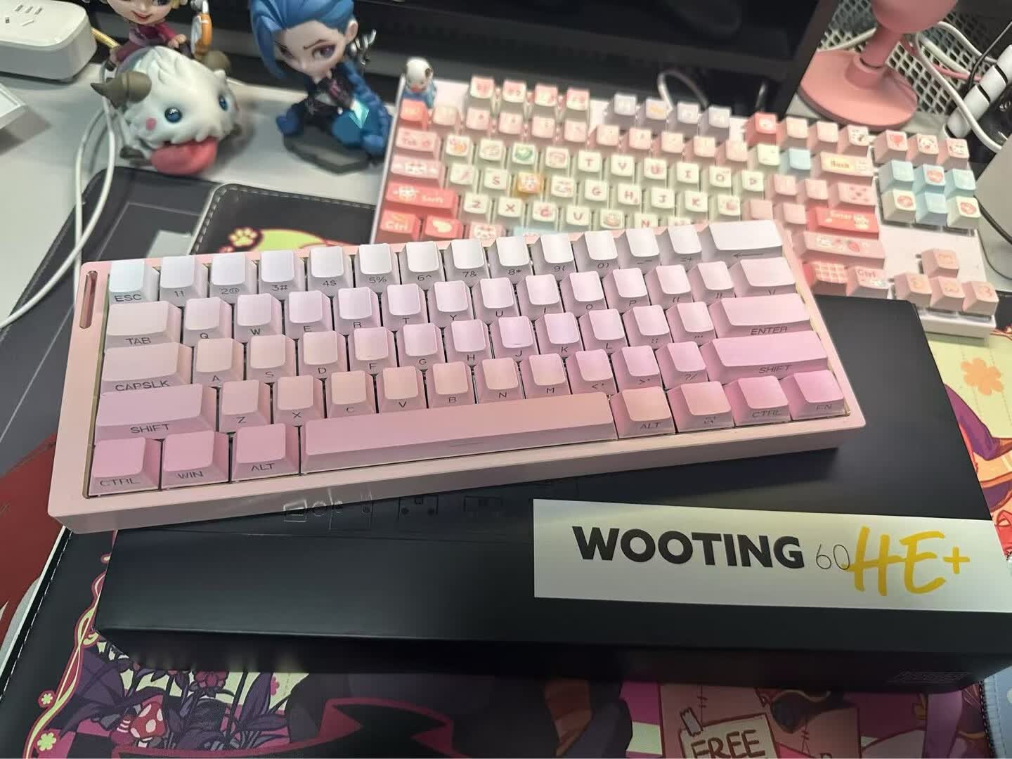 颜值性能双杀！Wooting 60HE + 粉白渐变键盘美到尖叫💘