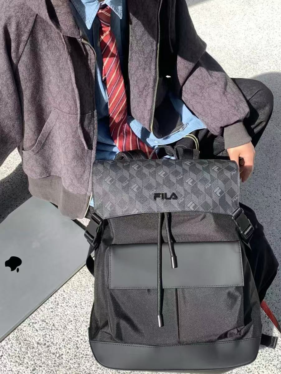 我挖到宝了！斐乐新款双肩包真的香！