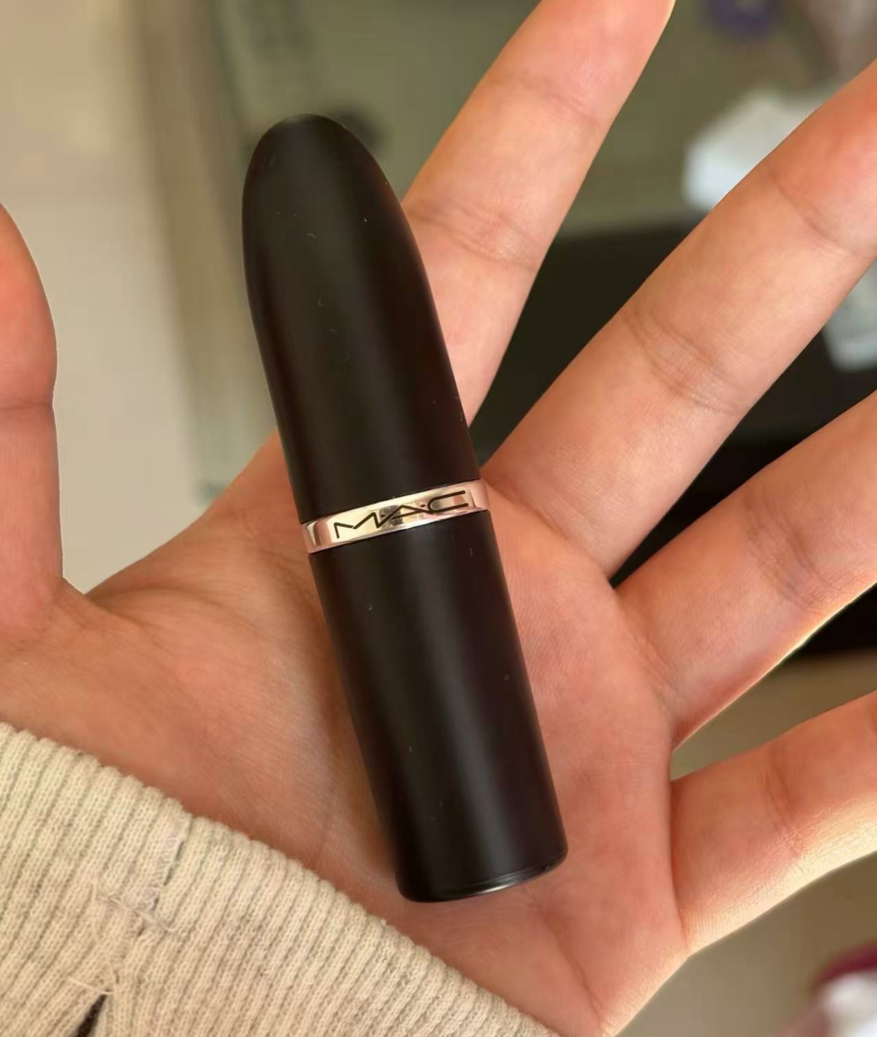 🖤高缎位新品！MAC轻缎光大子弹头
