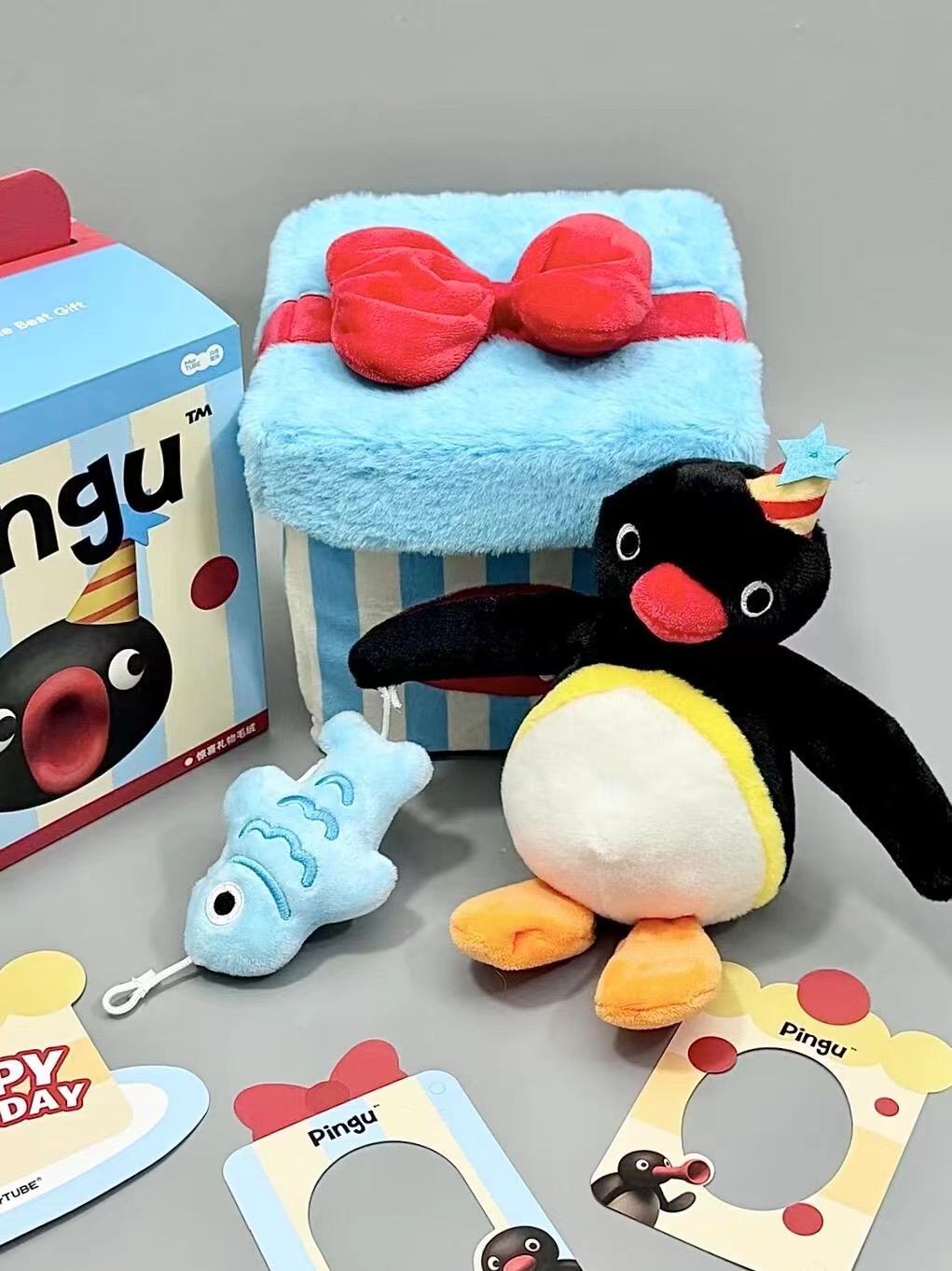 这只 Pingu 毛绒玩具能把人萌化啦～