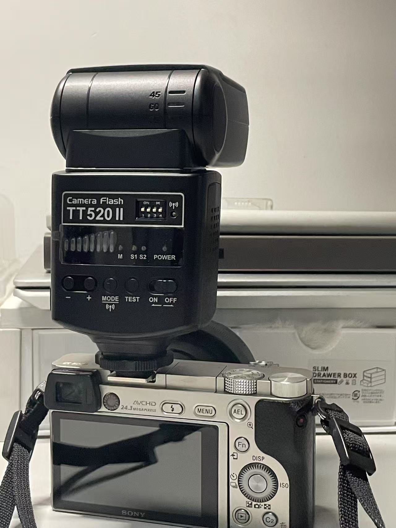 纯靠直闪📸️200的闪光灯也很好玩！