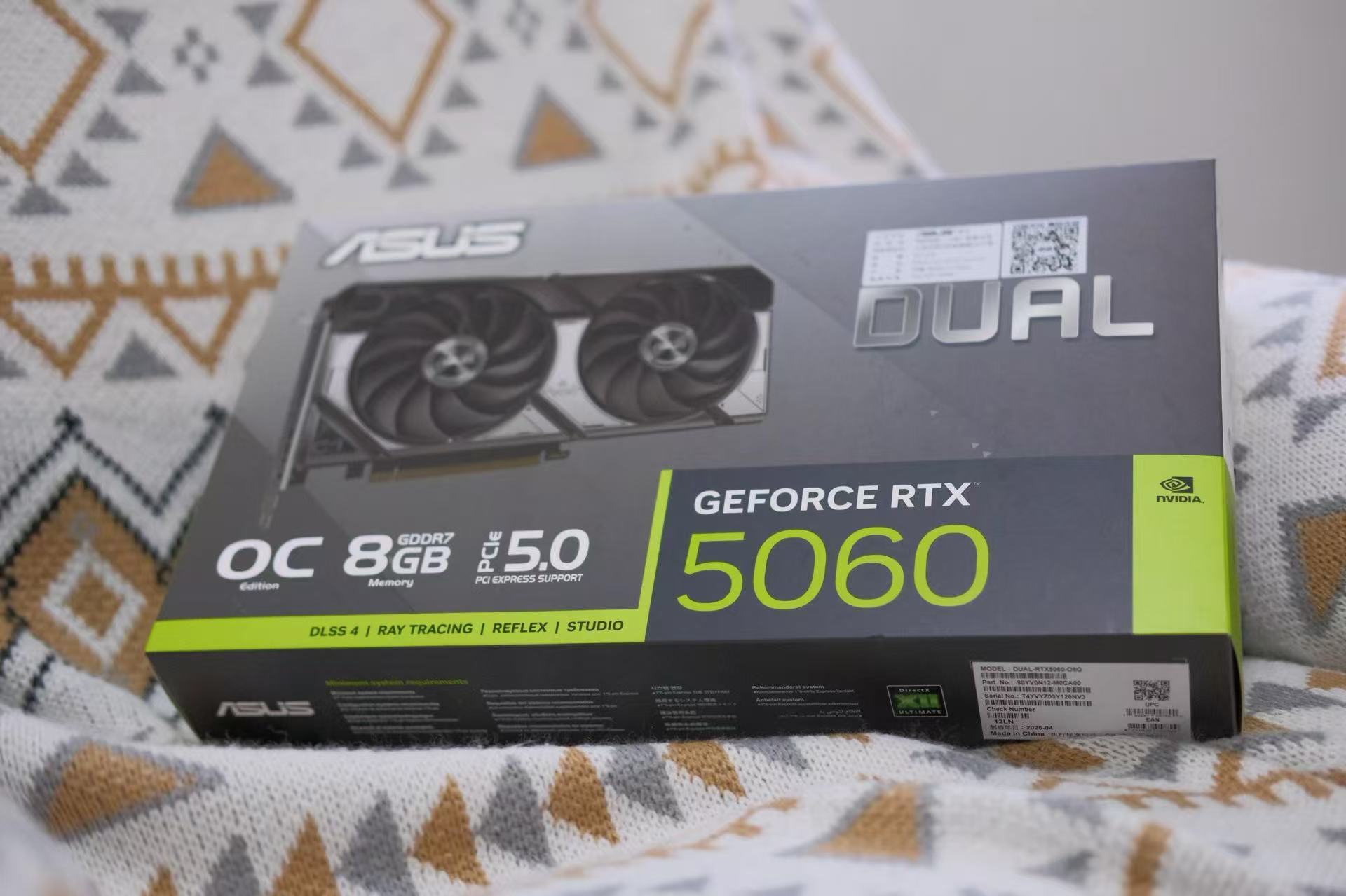 华硕 RTX5060 雪豹，装机党狂喜！