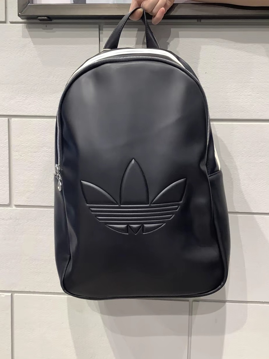 三叶草双肩包超酷