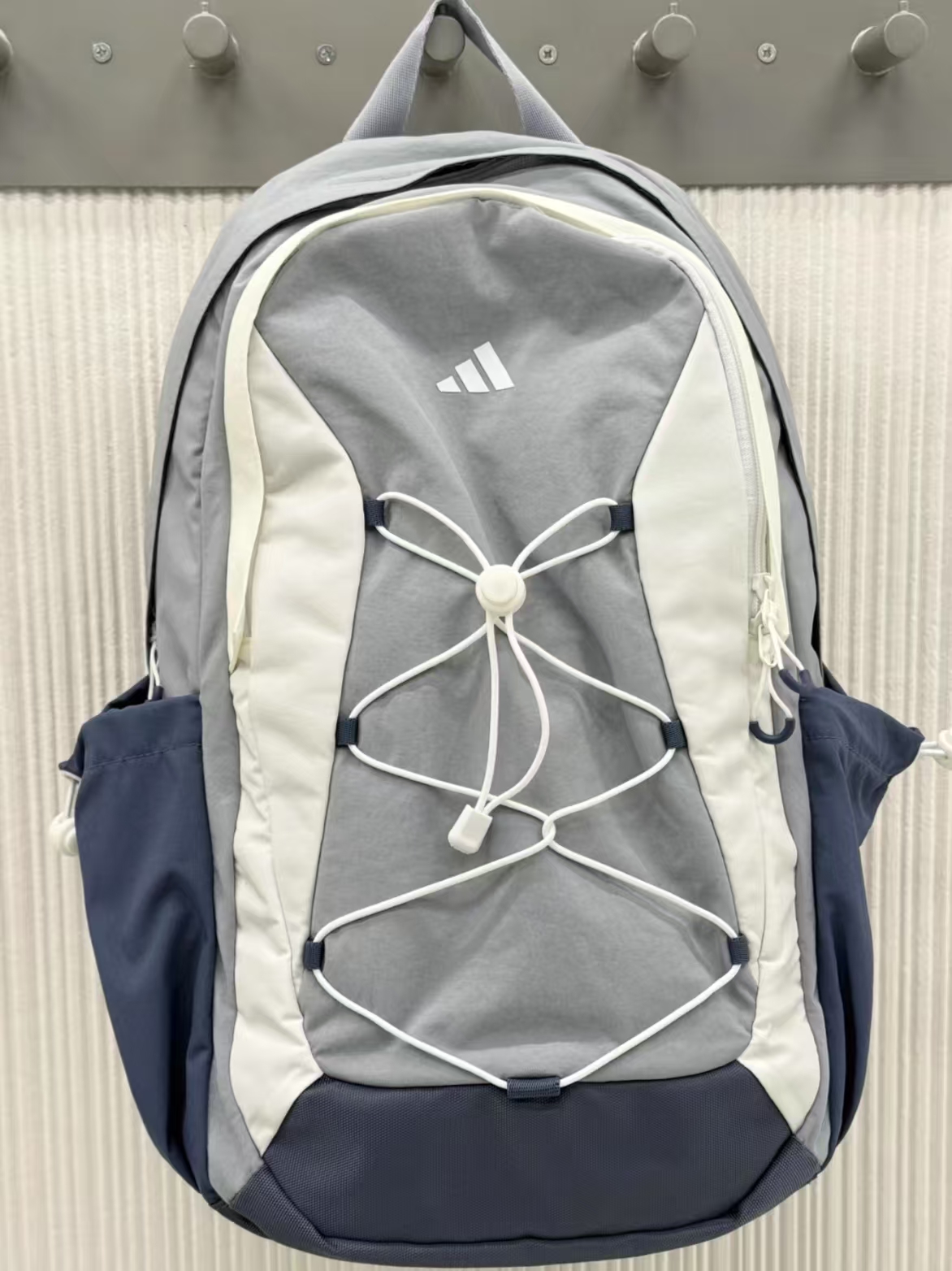 包包🎒你是一个可爱的马卡龙蛋糕!