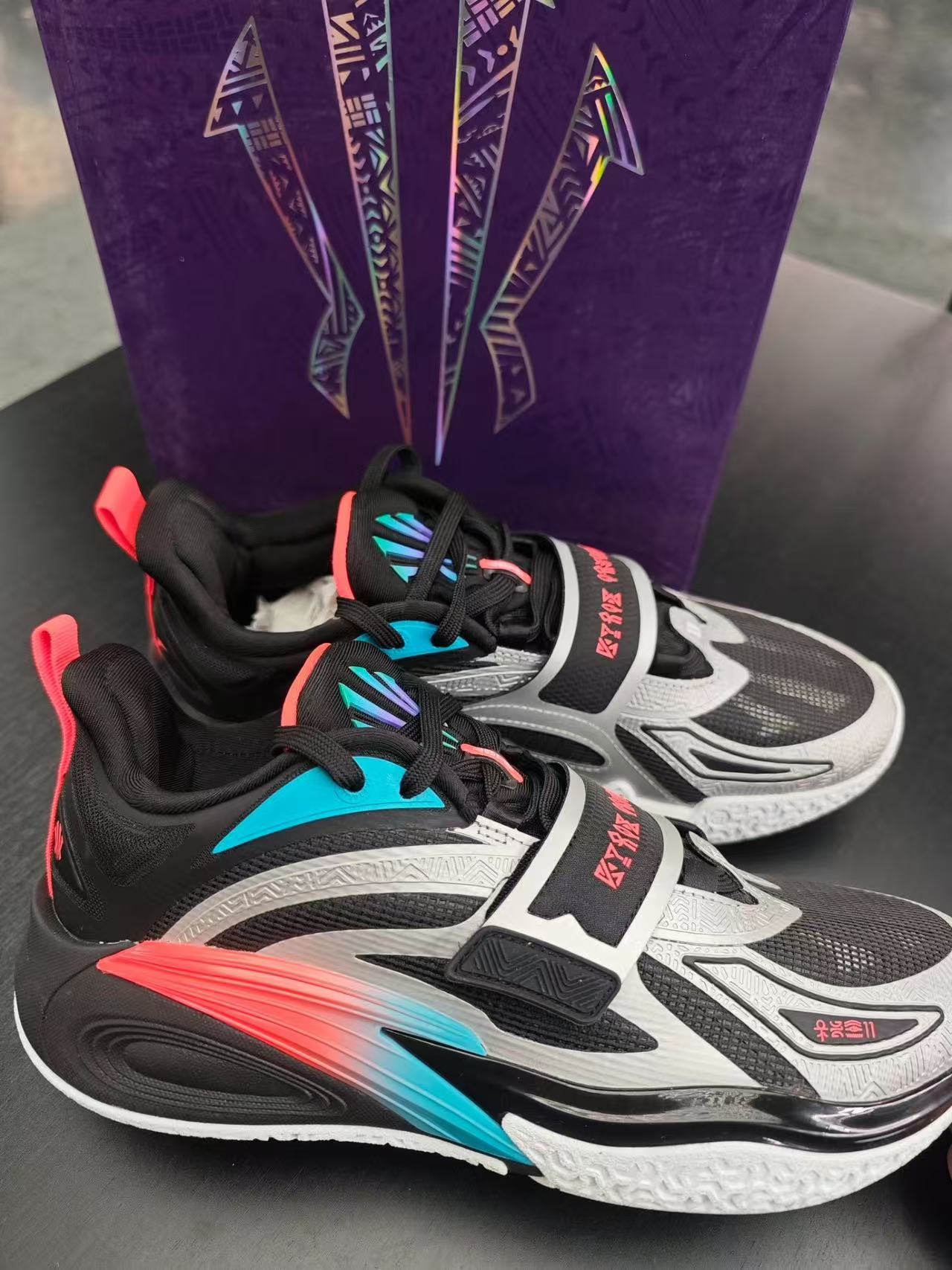 这双鞋，打球逛街都能穿！