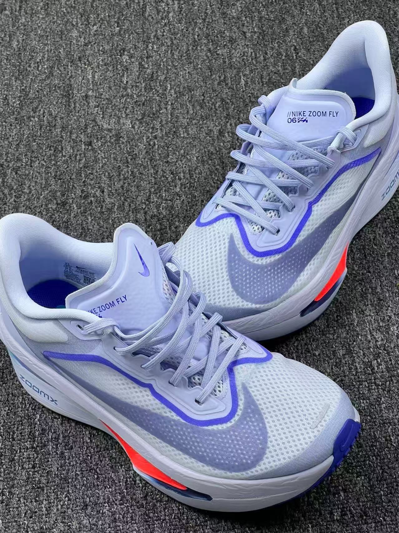 耐克这跑鞋和夏天也太搭了吧！!