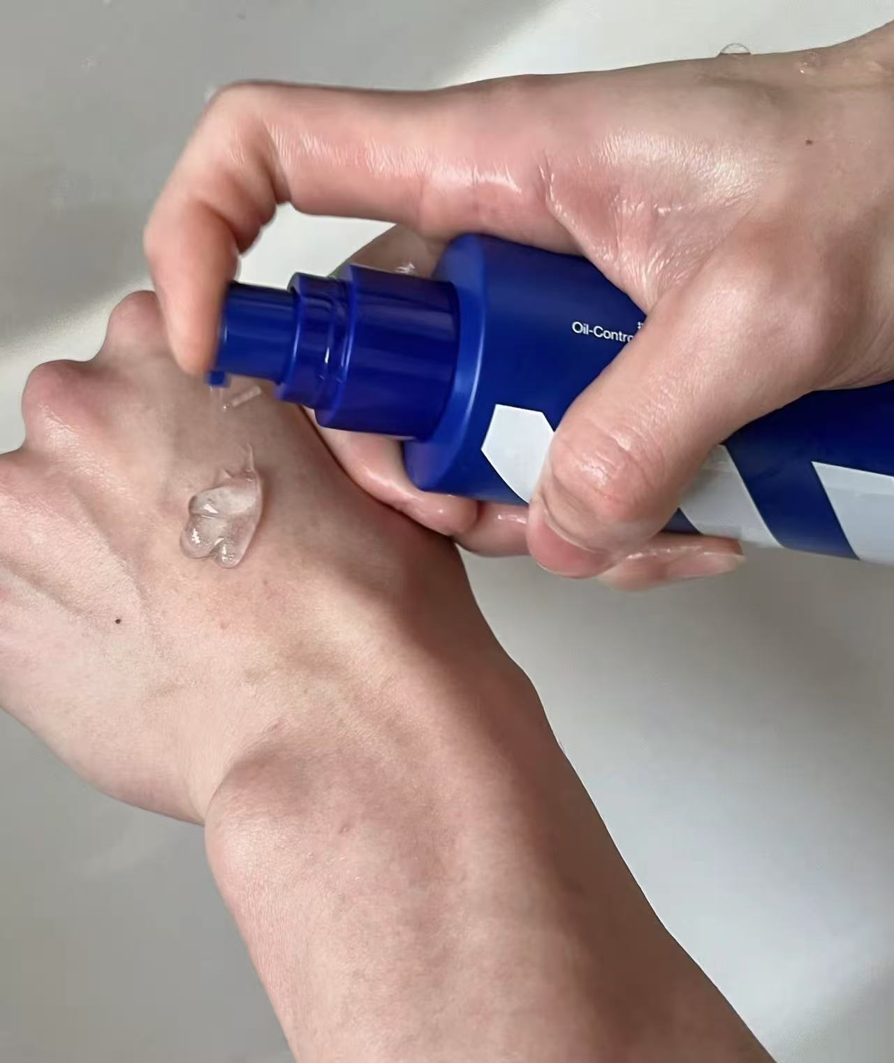 不得不说…介套尊嘟蛮懂油痘肌诶！