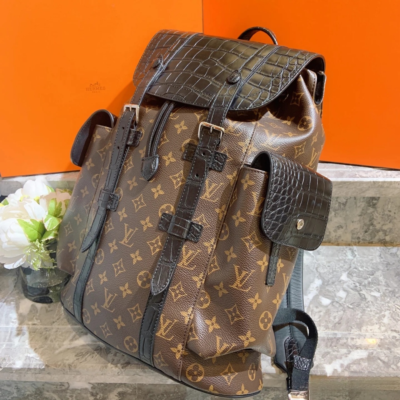这款LV鳄鱼皮背包！男生奢侈品入门首选🛍️​