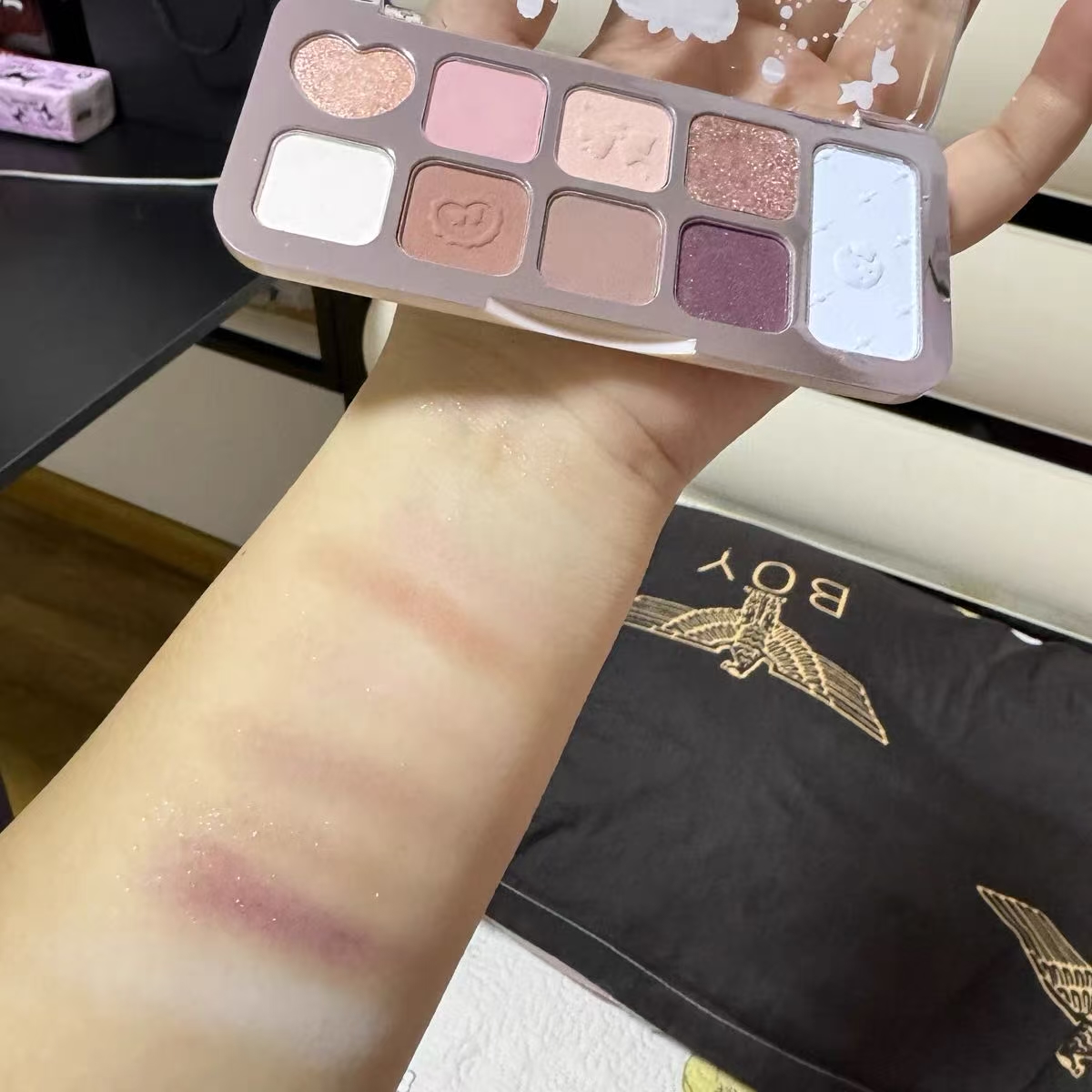 这盘眼影美到犯规！必须人手一盘