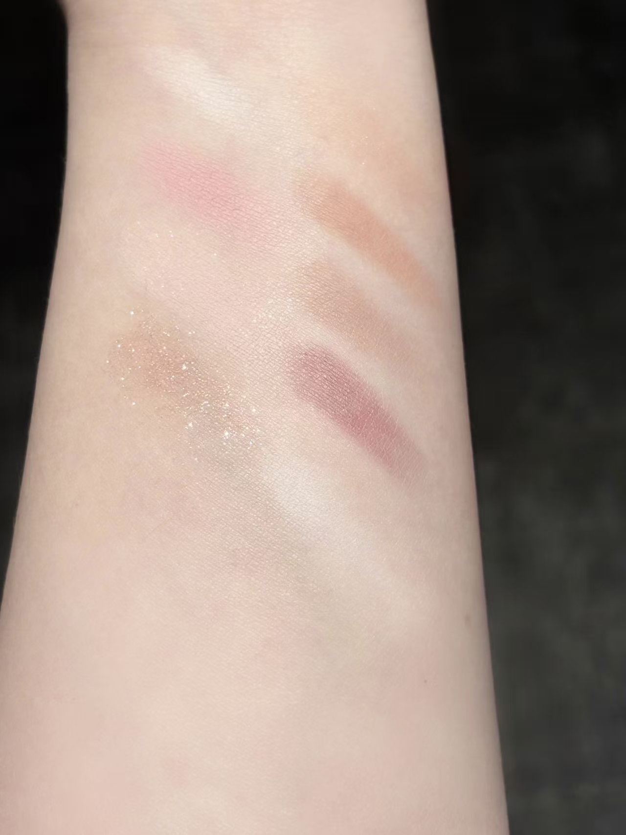 被美哭！这盘眼影是仙女的秘密武器