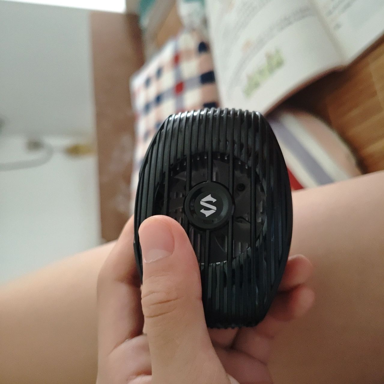 ​​这款散热器我要吹爆！夏天打游戏再也不烫手了！​