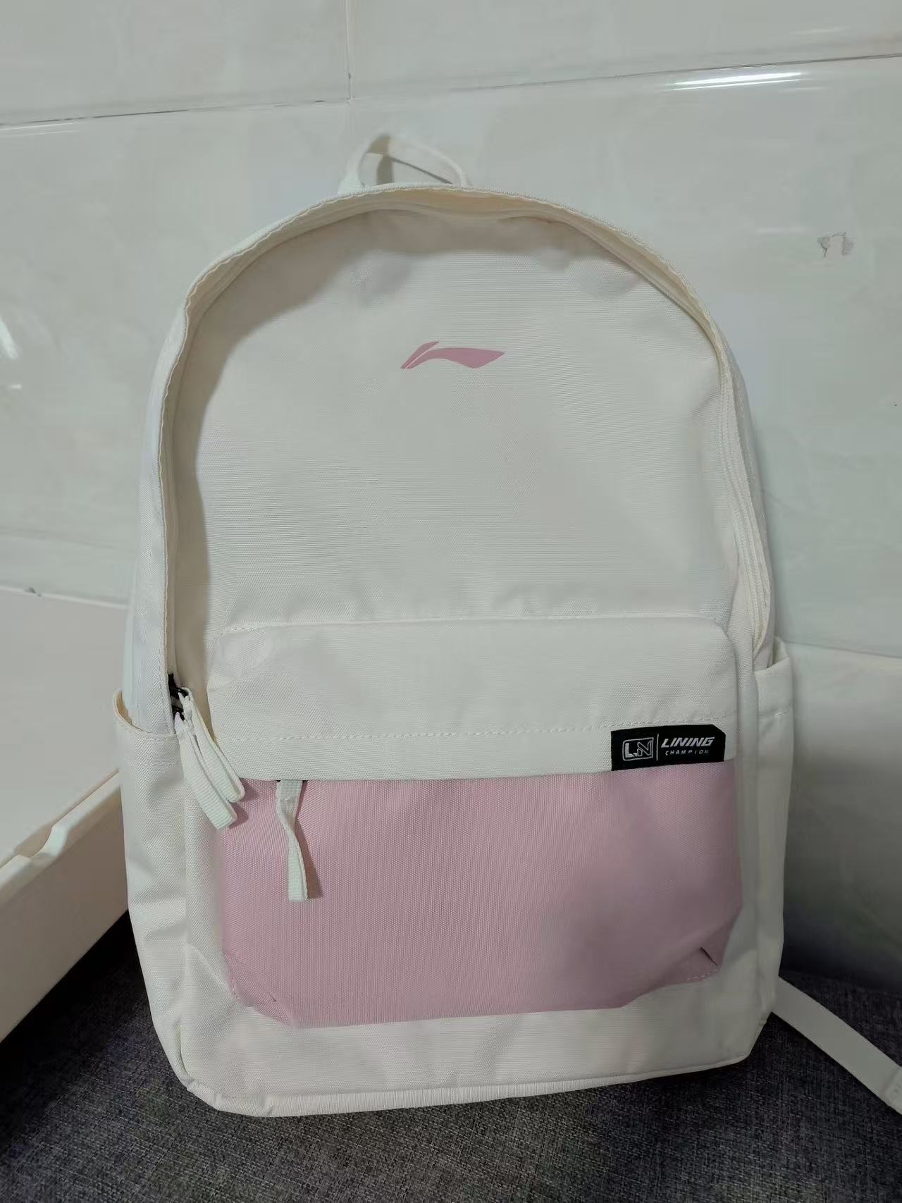 Wow！！新入手的双肩包越看越喜欢🎀