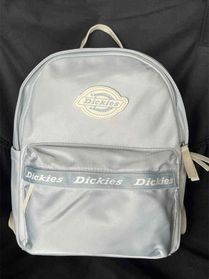 蓝闪暴击！Dickies 情侣包背出专属默契感