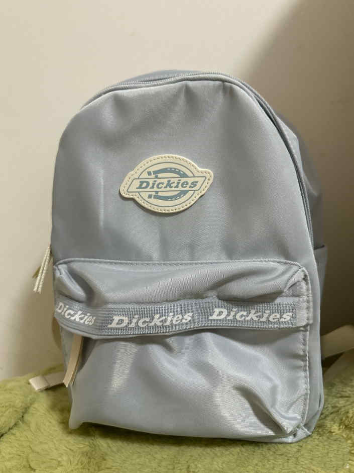 闪到心动！Dickies 情侣双肩包通勤超吸睛