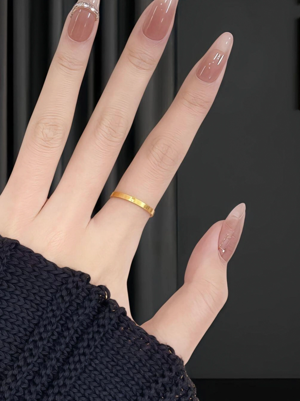 家人们，我最近挖到一枚宝藏戒指💍！