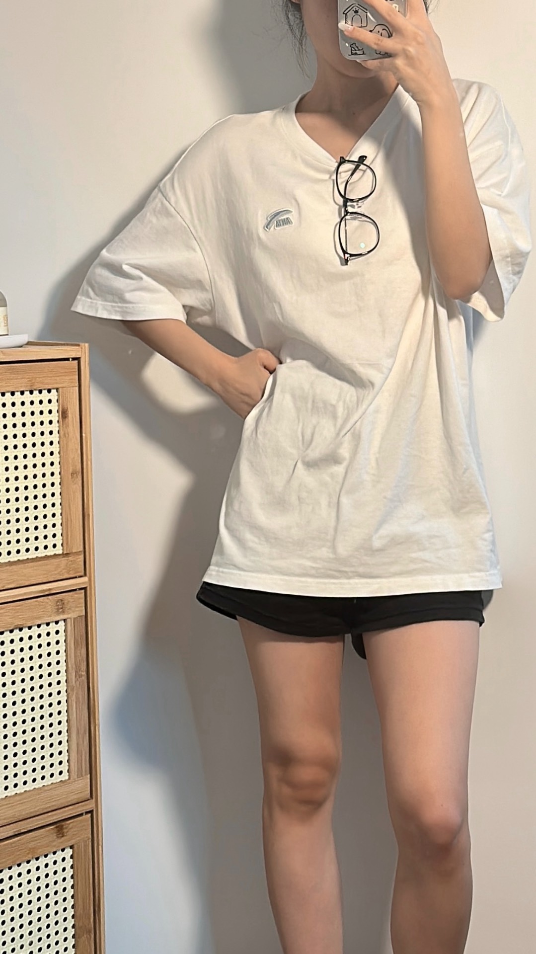 给各位姐妹安利安踏的白T，超级好搭💥💥