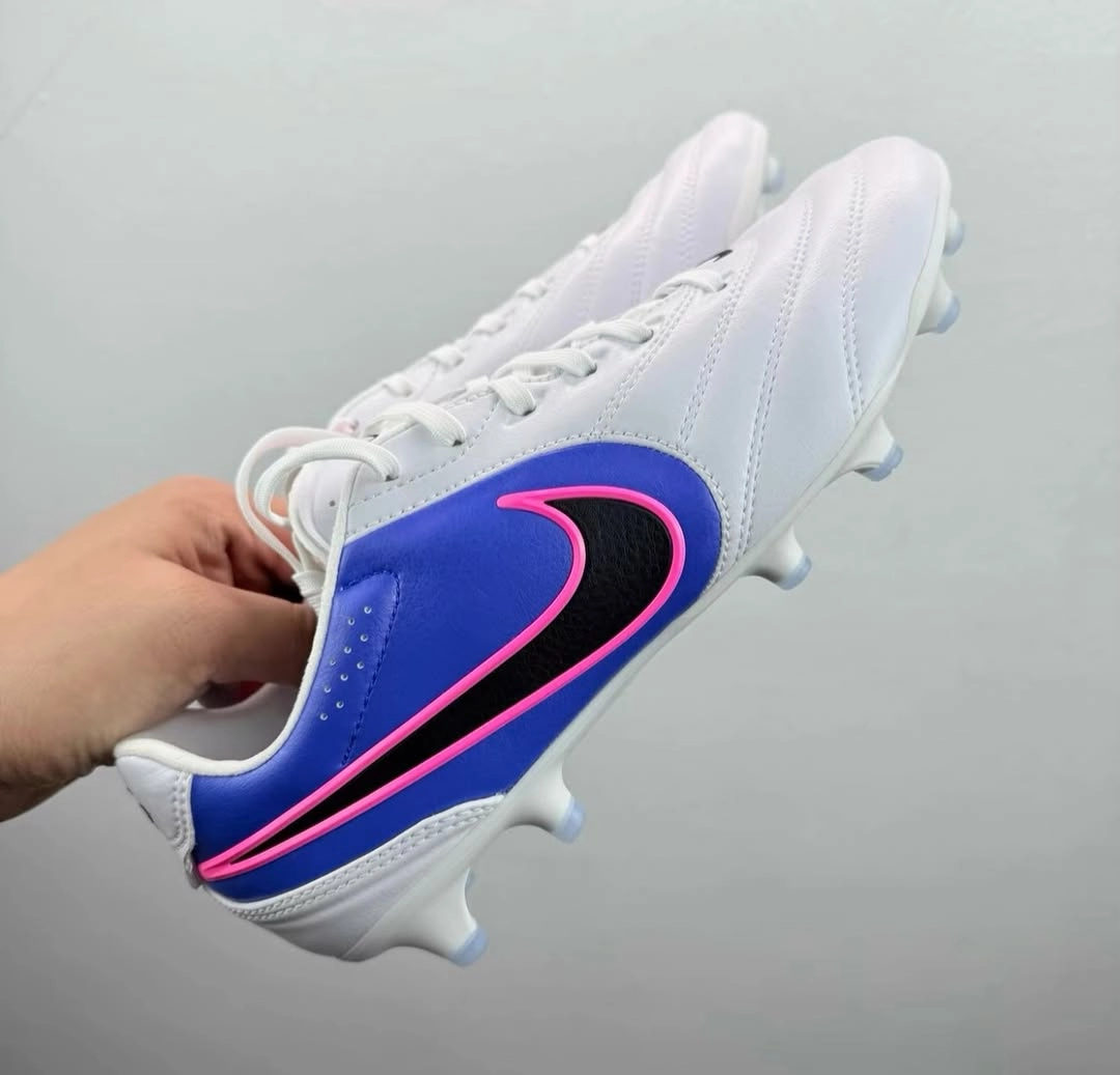 宽脚友好的踢球搭子⚽
