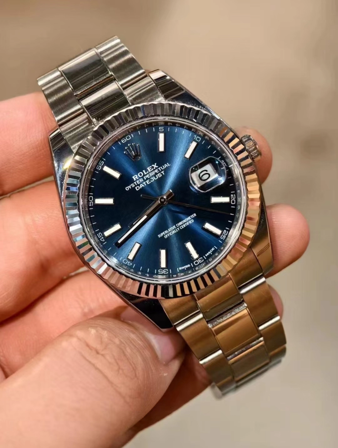 商务休闲皆适配的精致男士腕表⌚