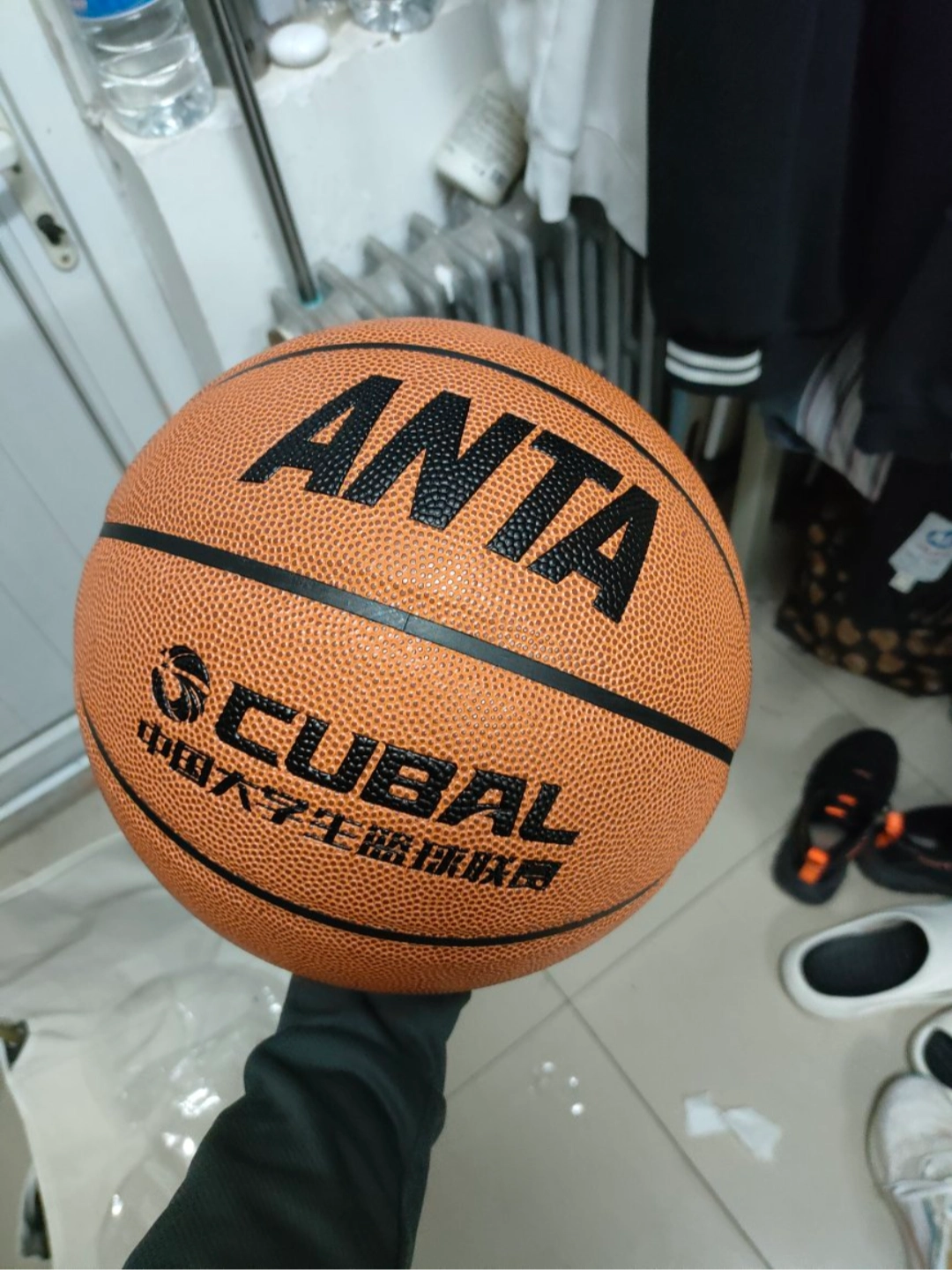 手感不错，颜色比想象的有点淡，不过也很好