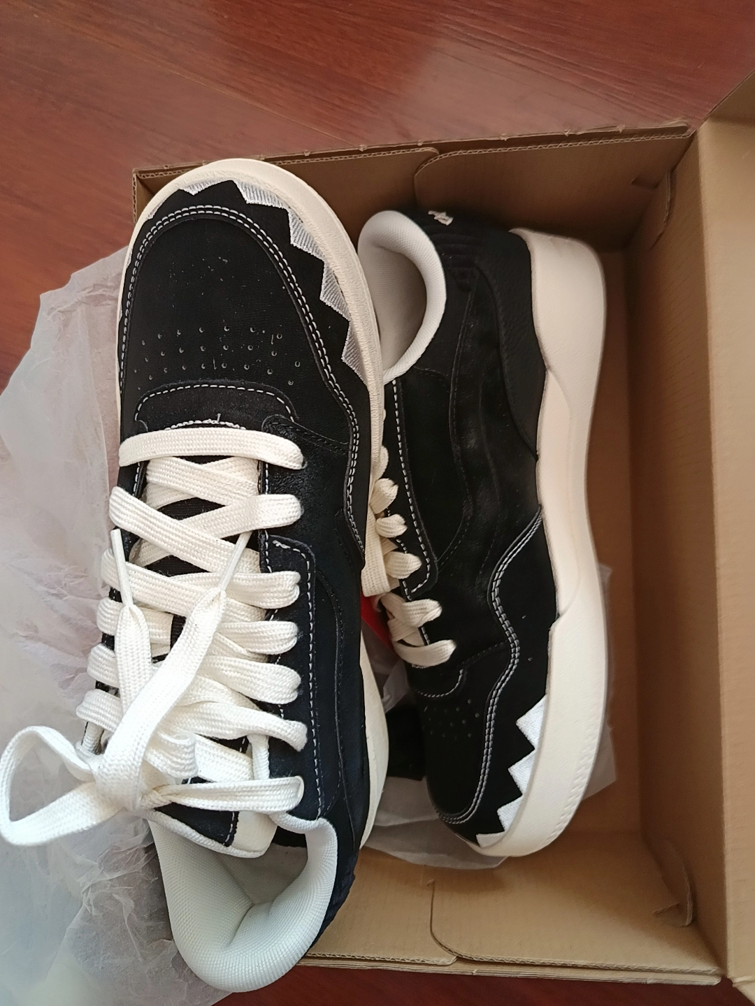 休闲板鞋颜值担当👟