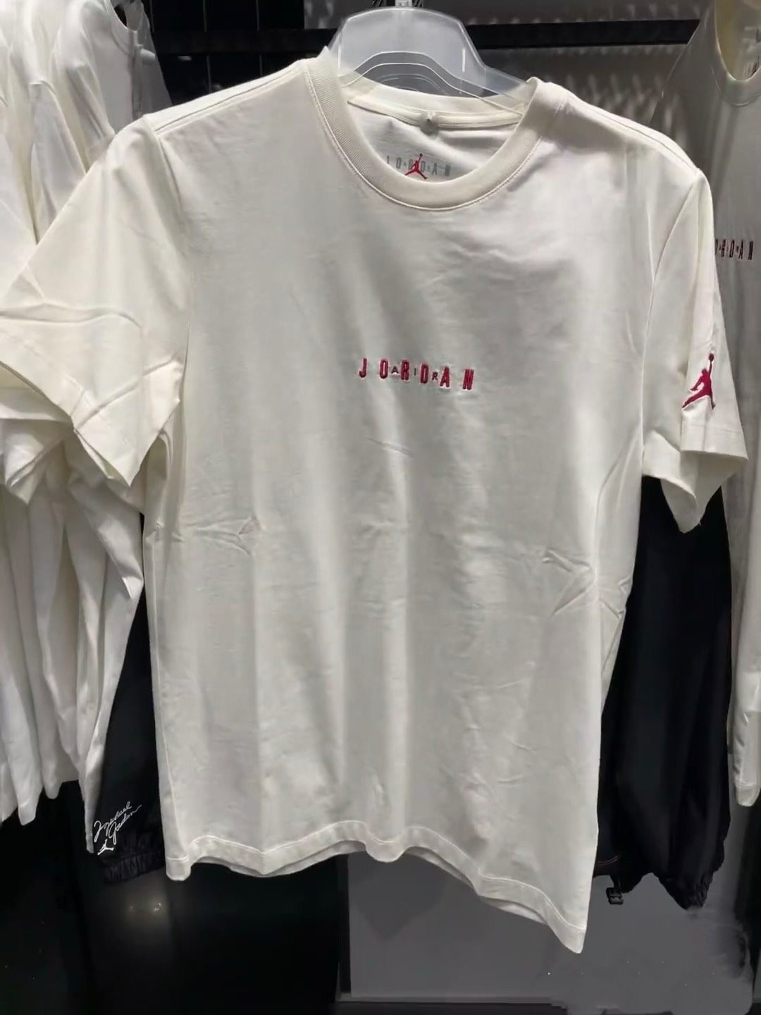 运动休闲风T恤超绝👏