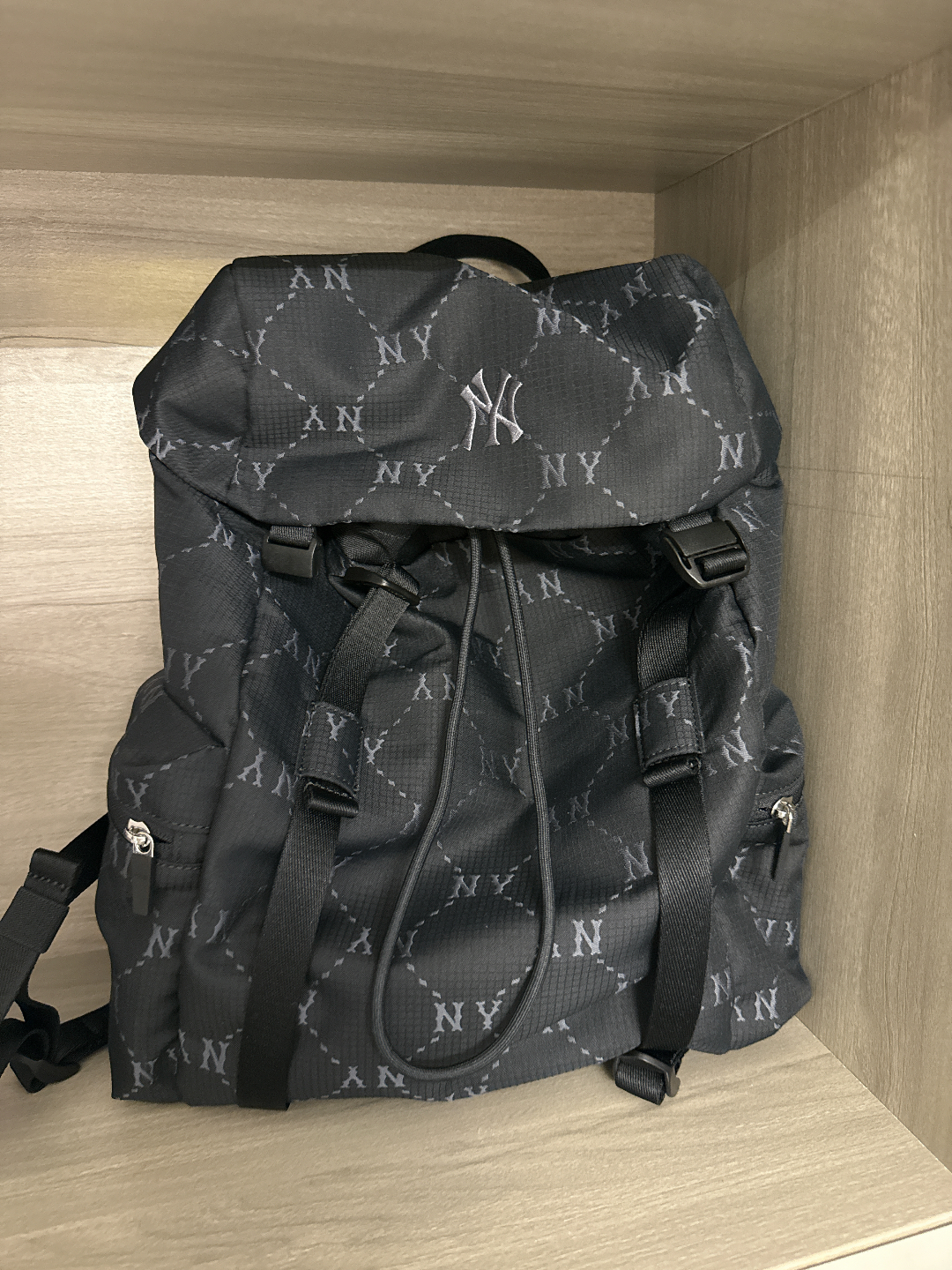 MLB双肩包使用体验
