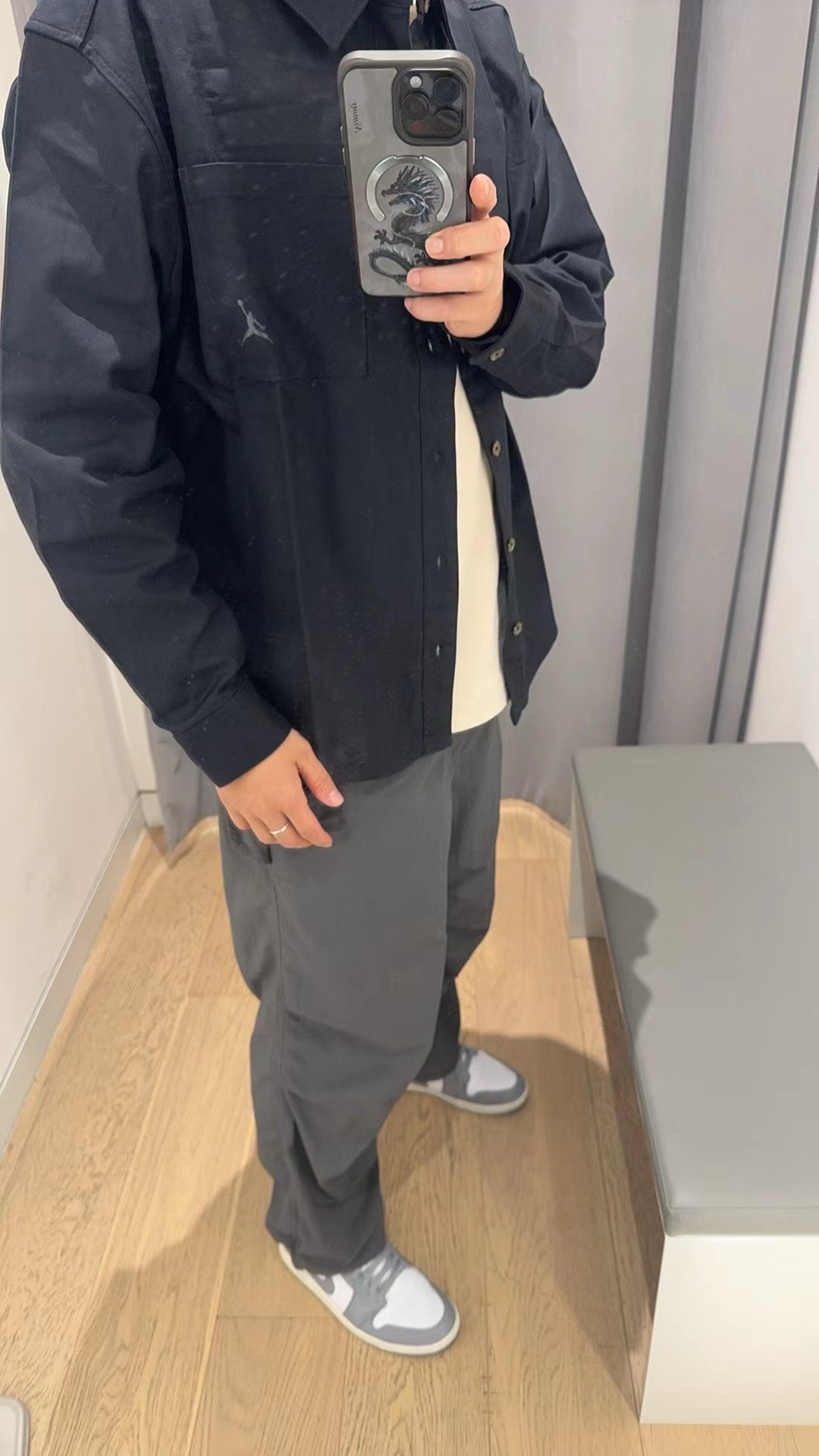 最近换季最舒服的一节黑色夹克，黑色的夹克真的是yyds[狗头_blue]