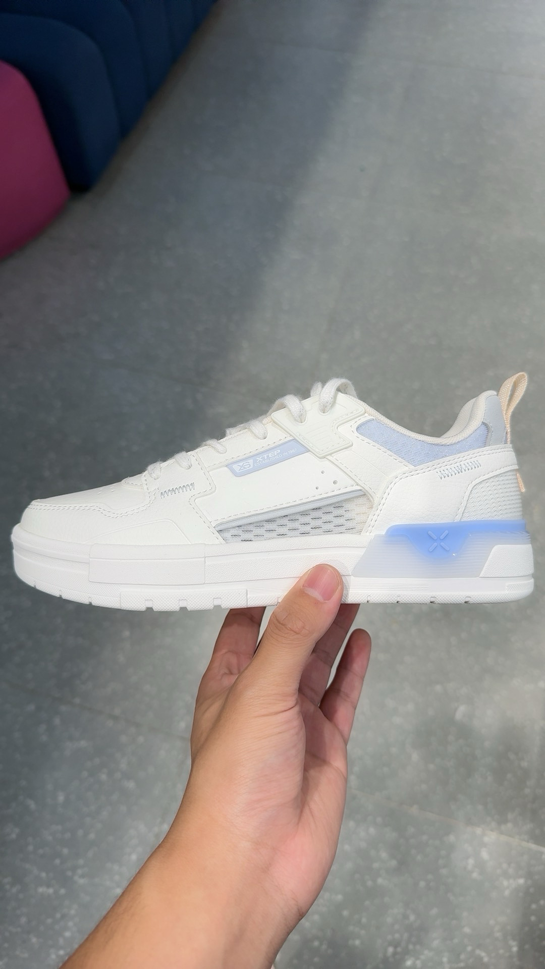 👟这双板鞋把蓝天白云踩在脚下啦～