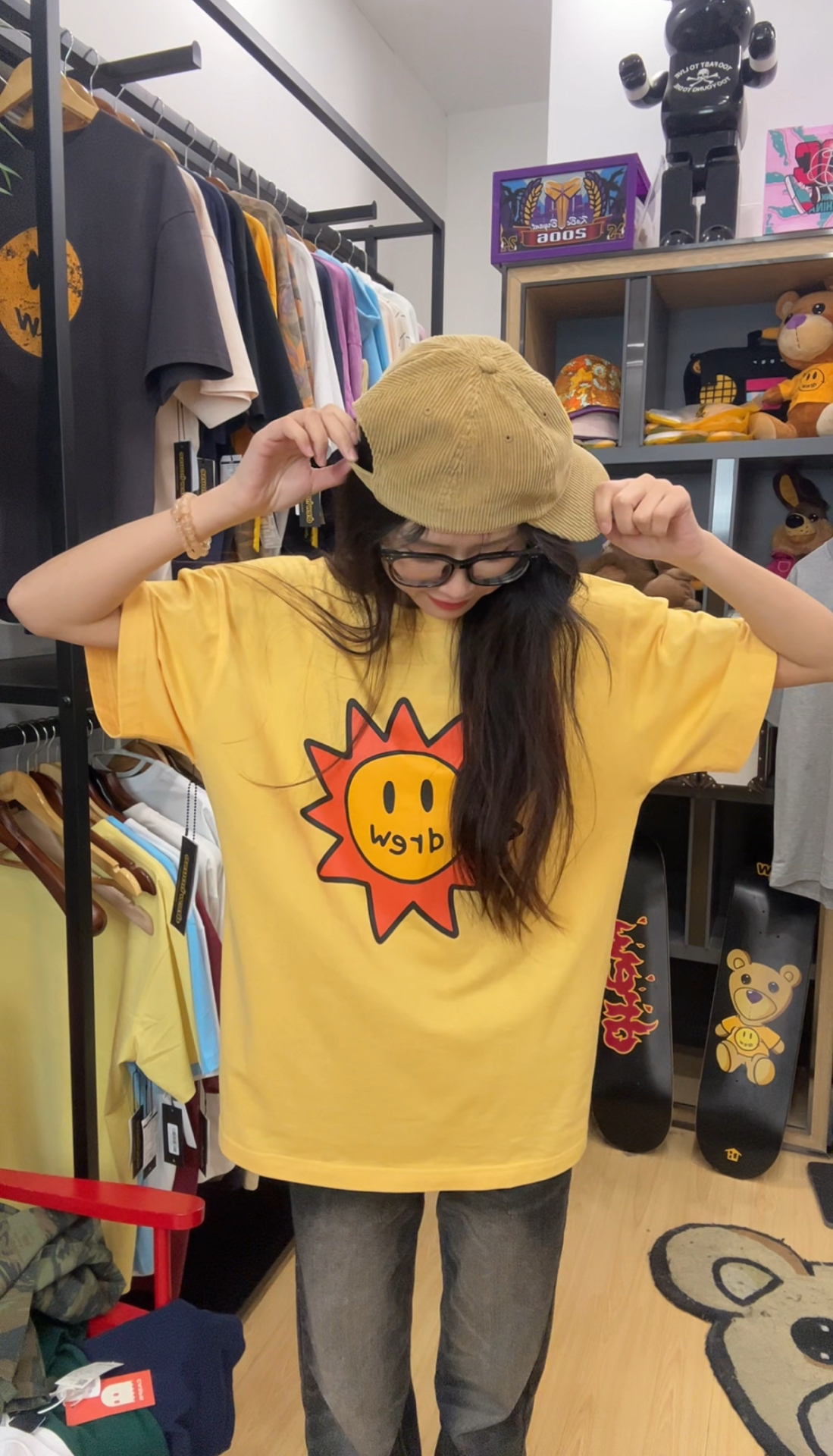 Drew这件太阳T，穿上直接‘亮’到闺蜜要链接！🌞👕