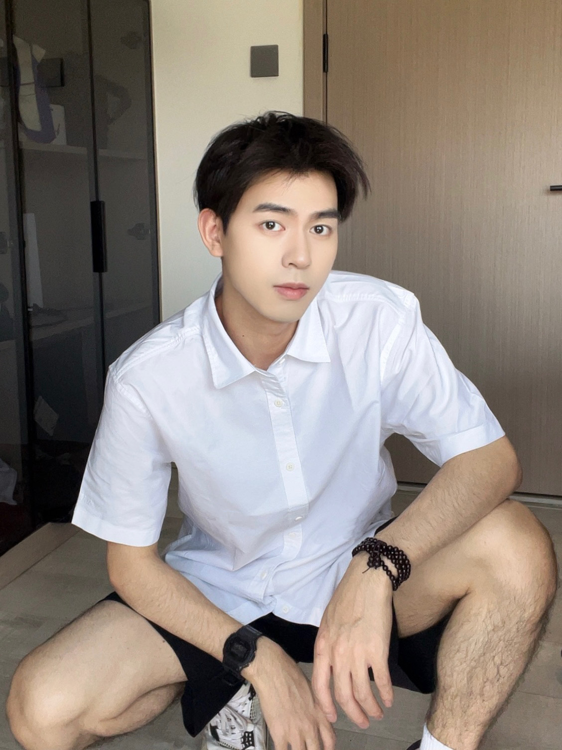 职场型男夏日衬衫