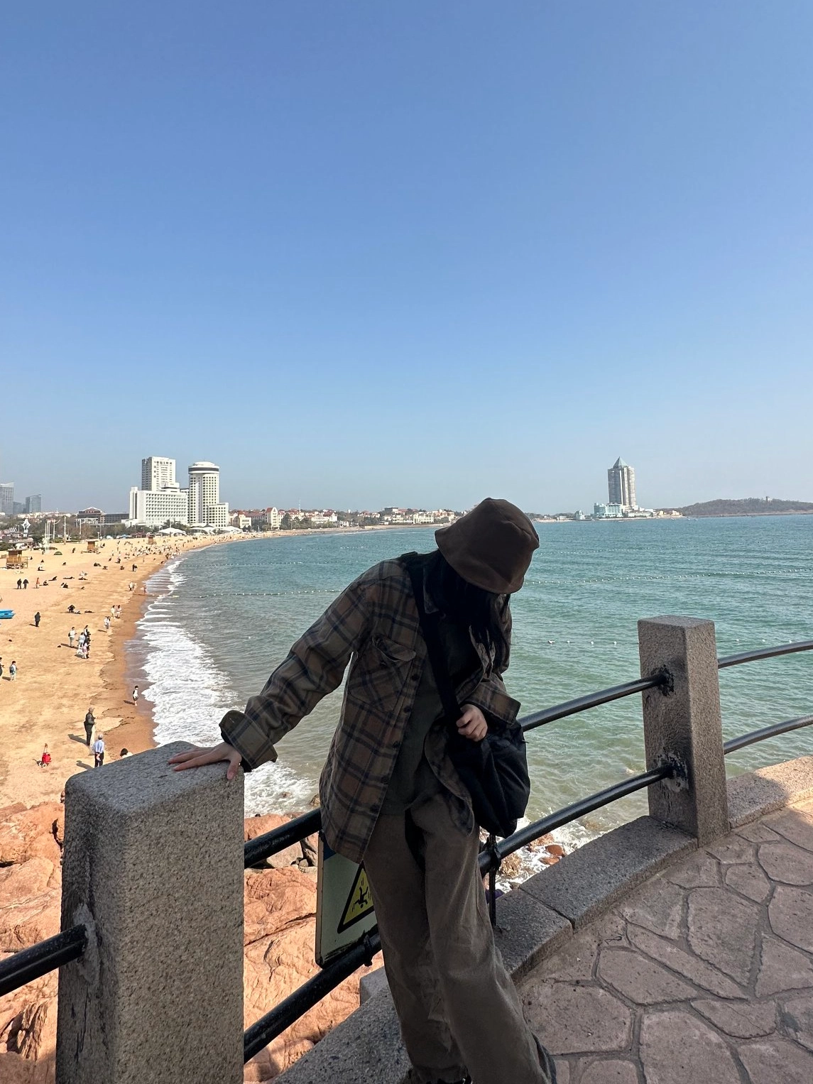 海边citywalk被问爆的黑包🤩