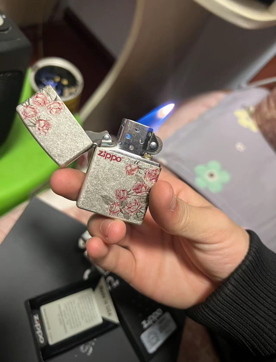 男友收到超喜欢的打火机💝