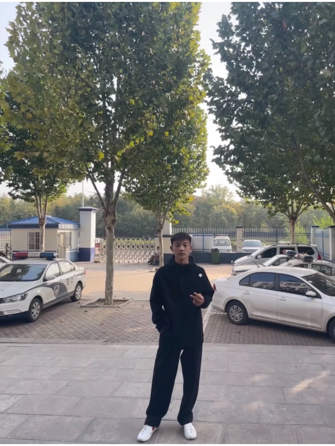迪桑特这件软壳夹克，运动时尚两不误