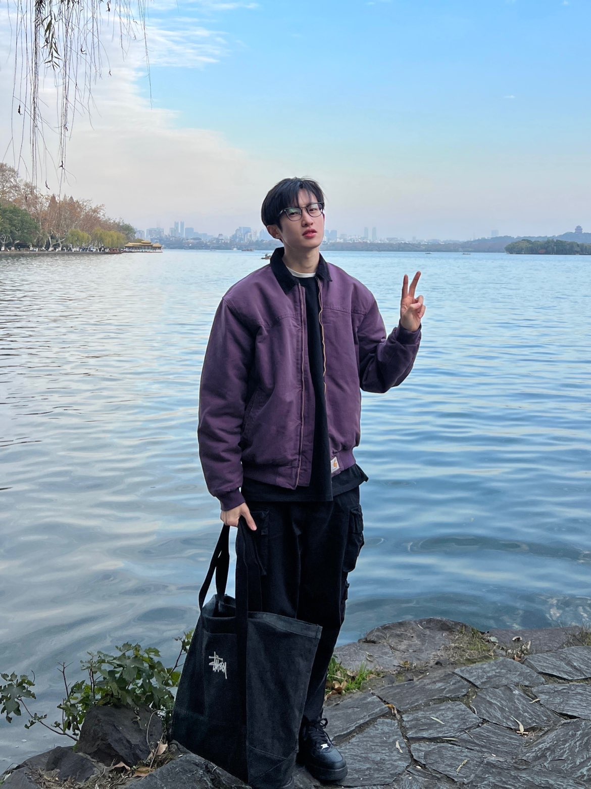 酷炸街头！Stüssy 百搭托特包来袭