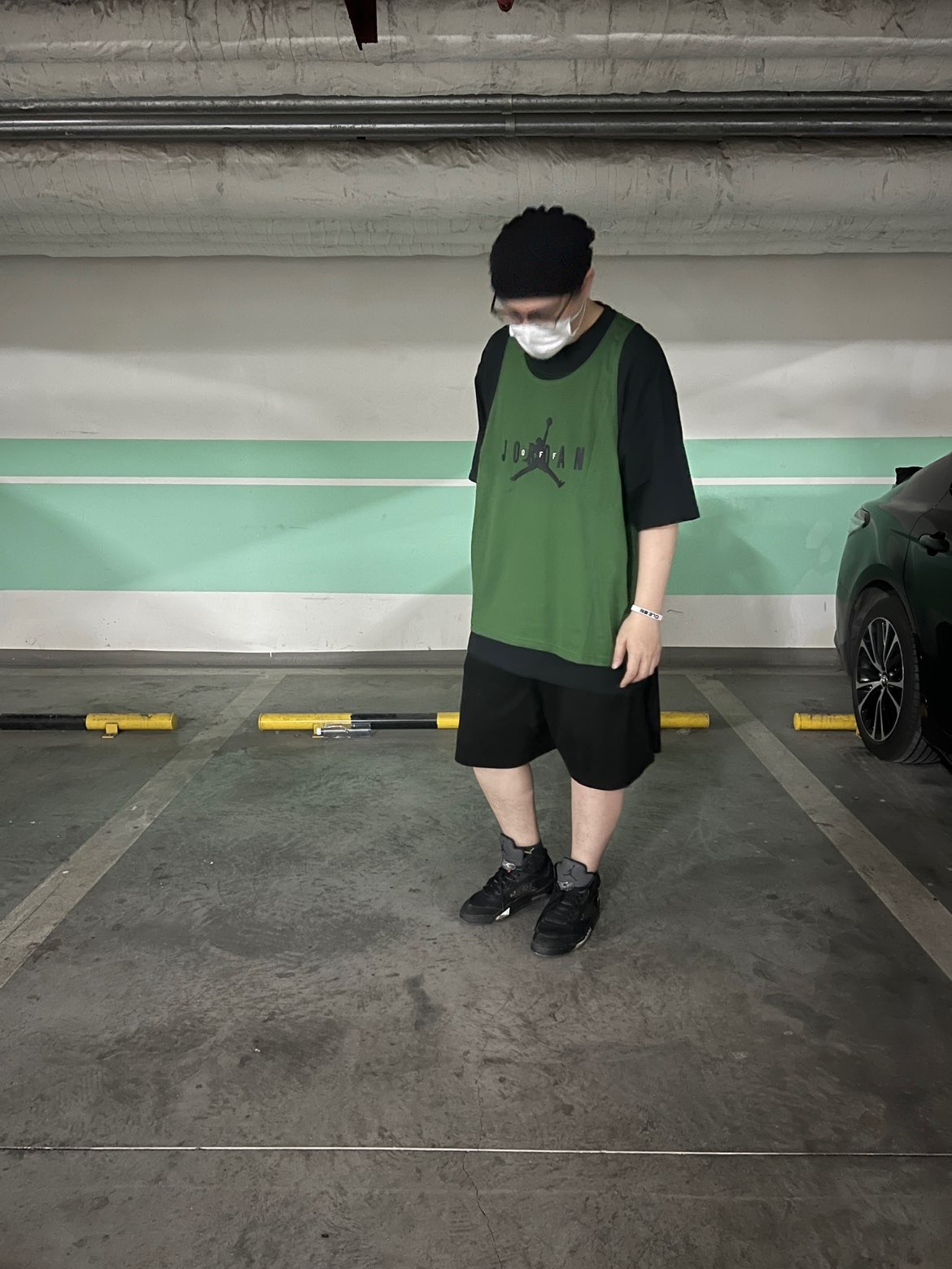 穿上也太亮眼啦吧！