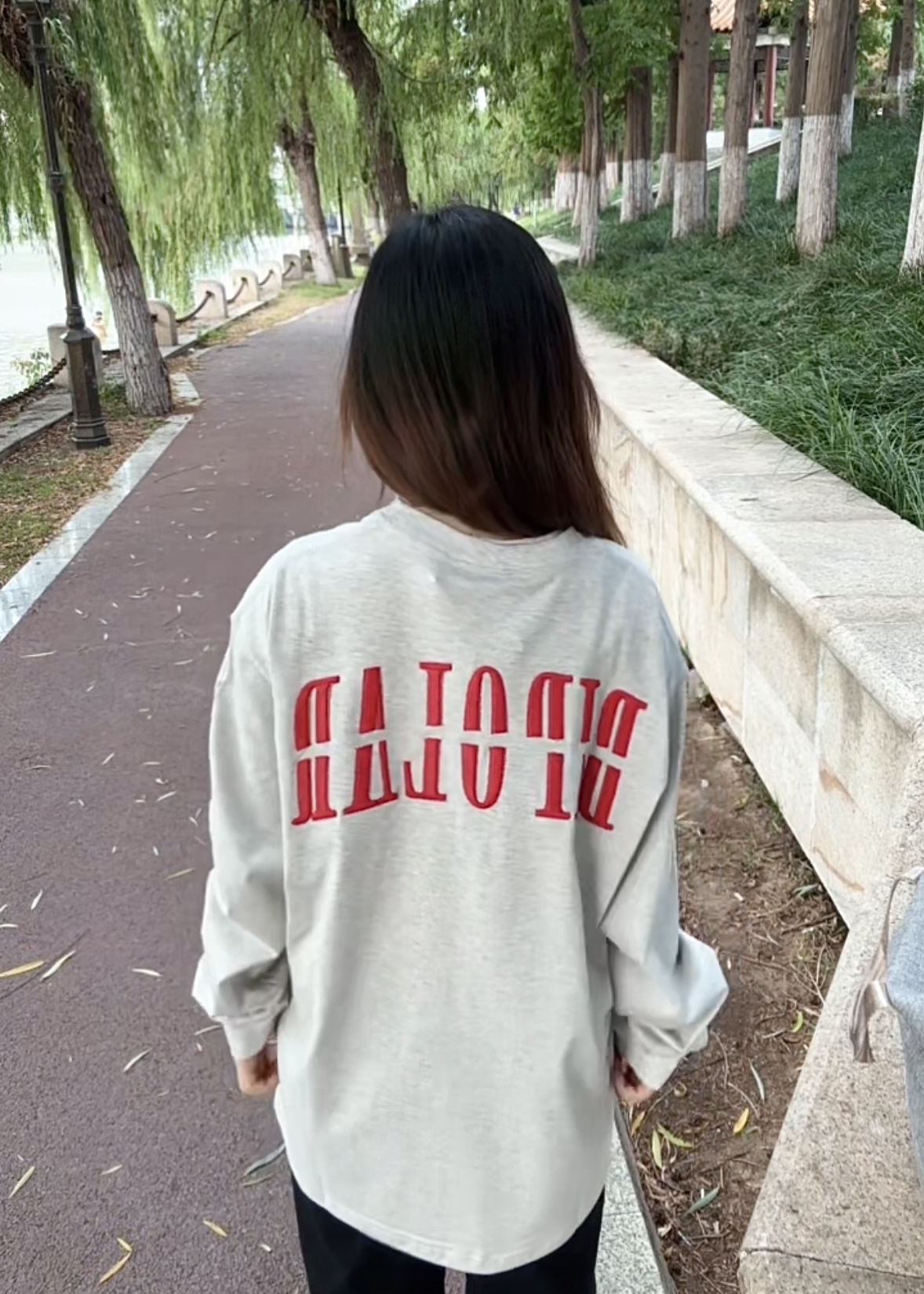 学生党闭眼冲的复古T恤👕