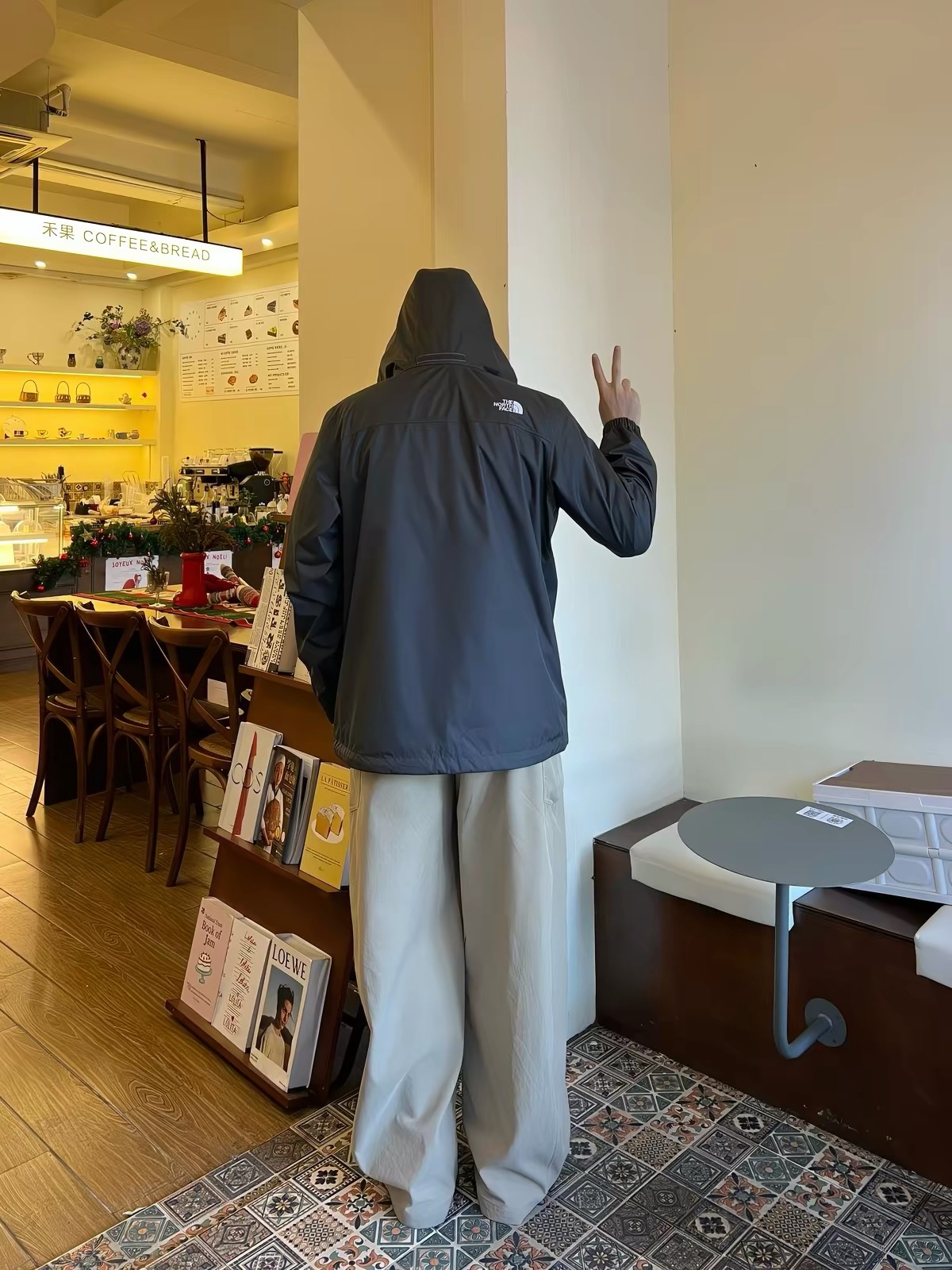 户外通勤都能搭的冲锋衣