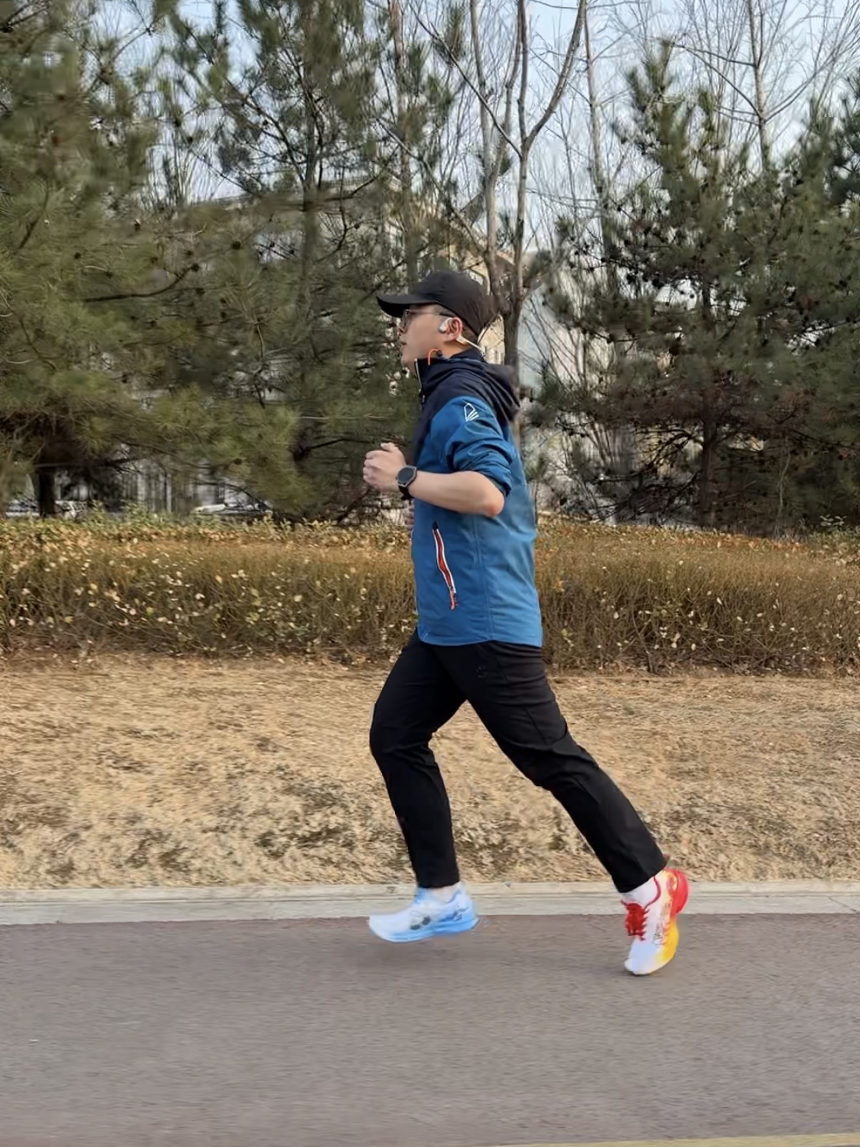 在公园跑步训练有什么好处？