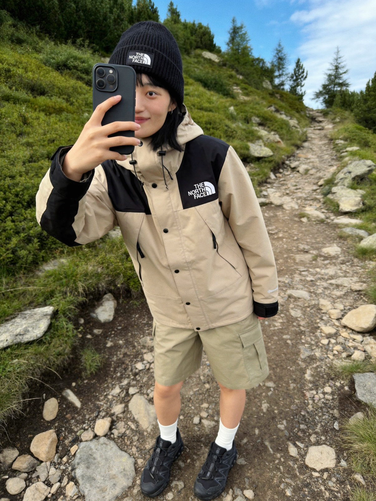 🍂秋天穿上貌美冲锋衣一起去户外吧!⛰️