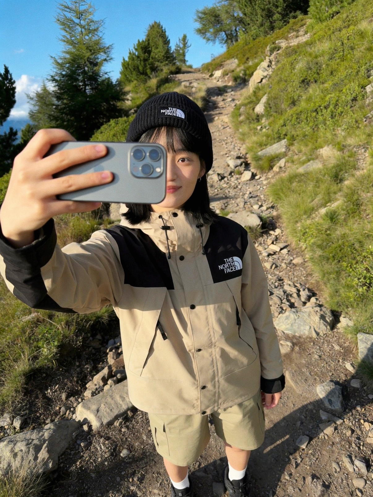 🍂秋天穿上貌美冲锋衣一起去户外吧!⛰️